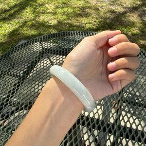 Natural Bean Species Jadeite Jade Bangle Bracelet – Size 7 in– New